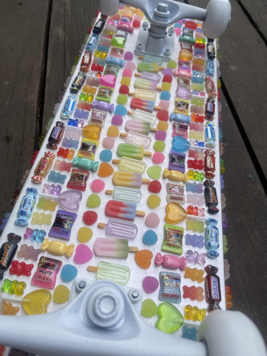 Sweet Tooth Skateboard - Image 3
